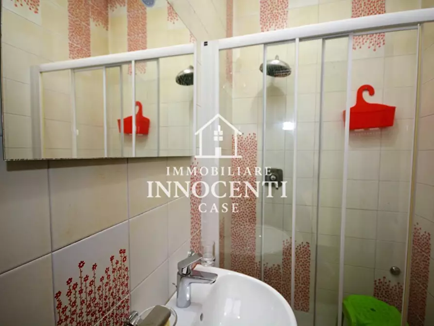 Immagine 21 di Villa in vendita  a Montignoso