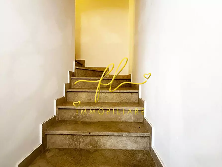 Immagine 5 di Appartamento in vendita  a Rosignano Marittimo