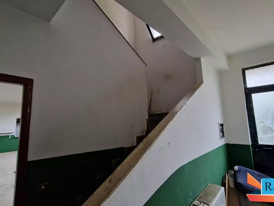 Immagine 13 di Attività artigianale in vendita  a Colle Di Val D'elsa