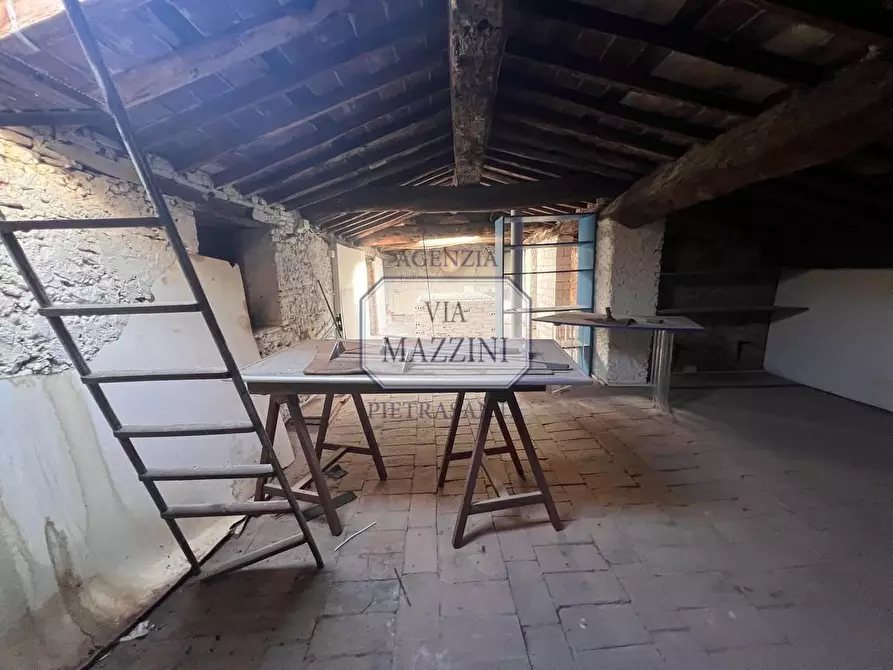 Immagine 28 di Appartamento in vendita  a Pietrasanta
