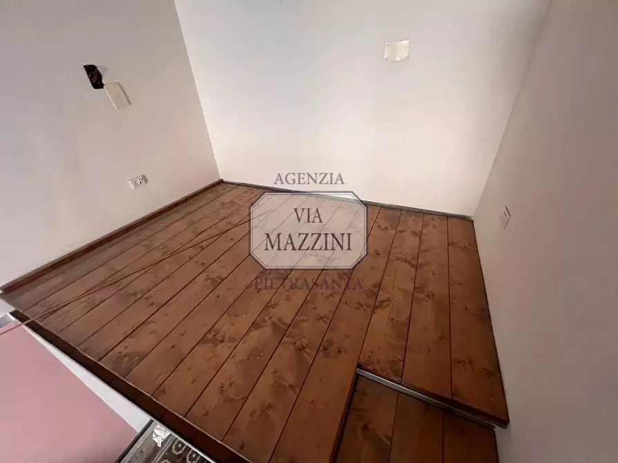 Immagine 7 di Appartamento in vendita  a Pietrasanta