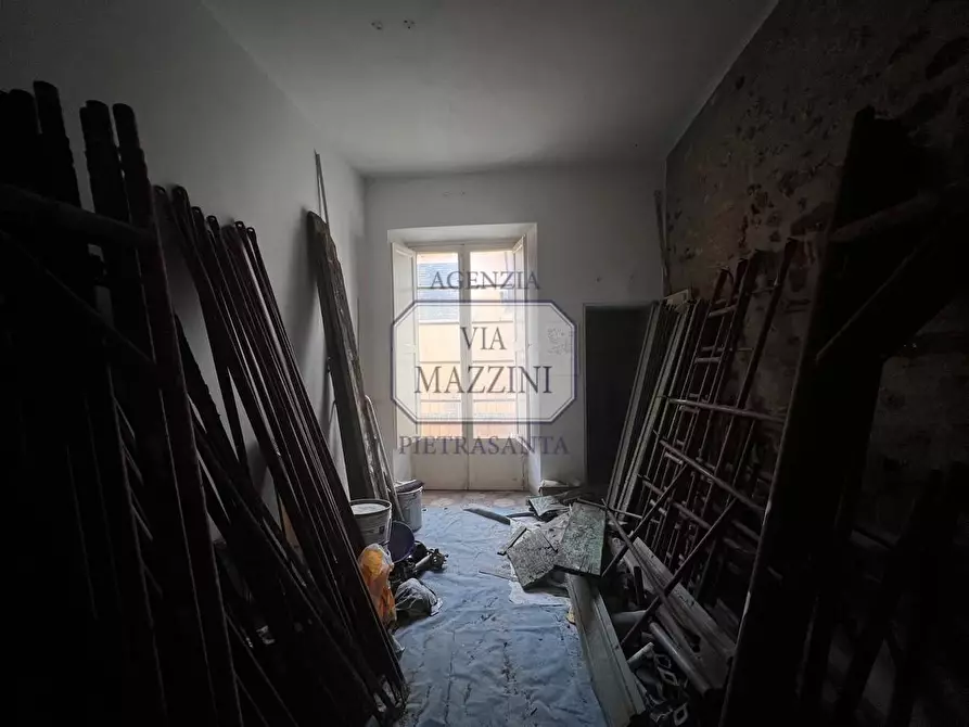 Immagine 19 di Appartamento in vendita  a Pietrasanta