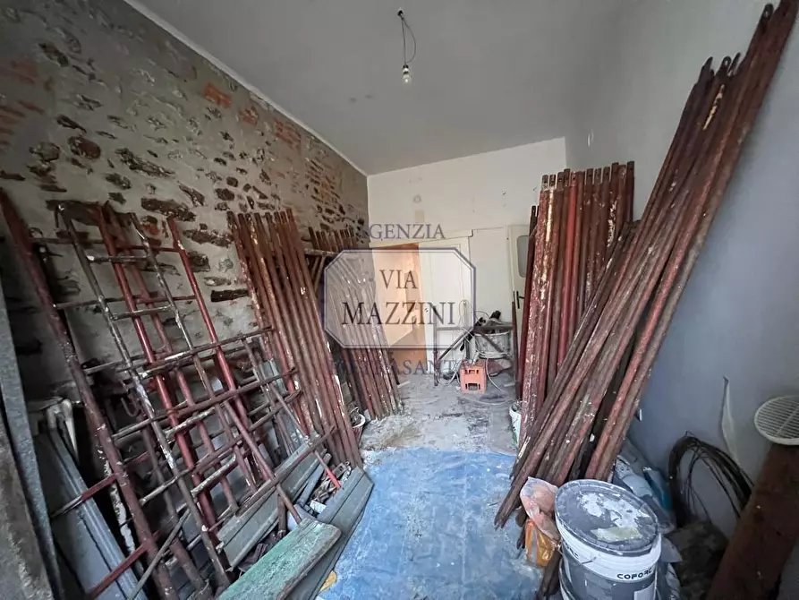 Immagine 26 di Appartamento in vendita  a Pietrasanta