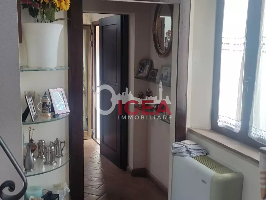 Immagine 12 di Appartamento in vendita  a Sinalunga