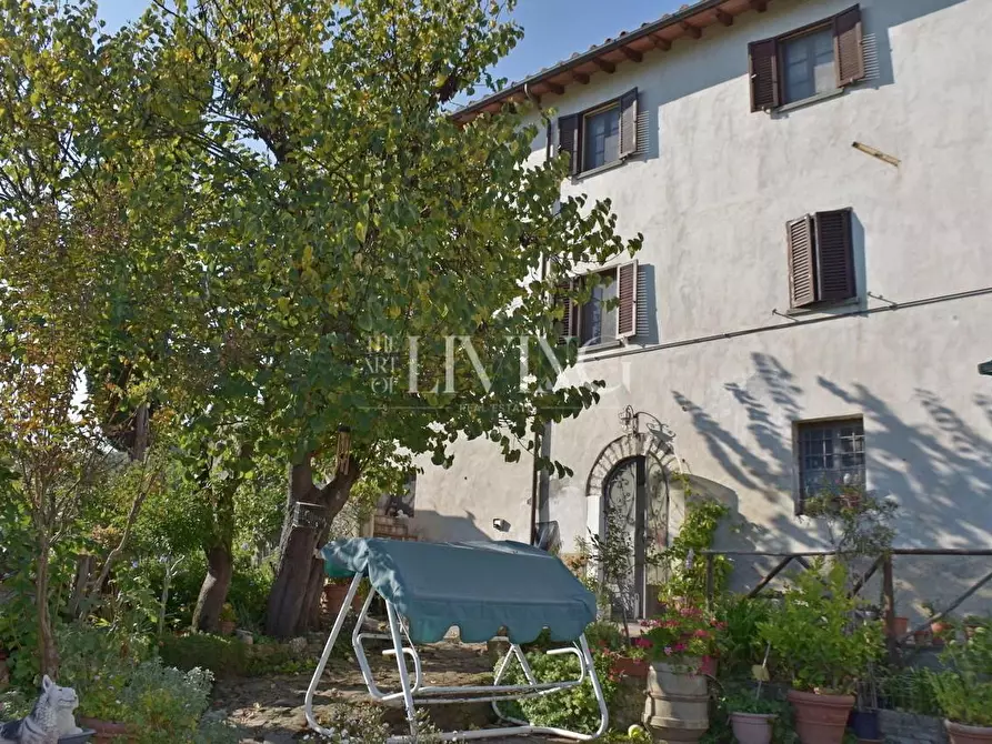 Immagine 23 di Casa colonica in vendita  a Lucca