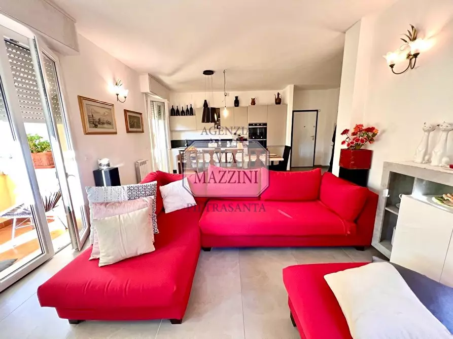 Immagine 7 di Appartamento in vendita  a Pietrasanta