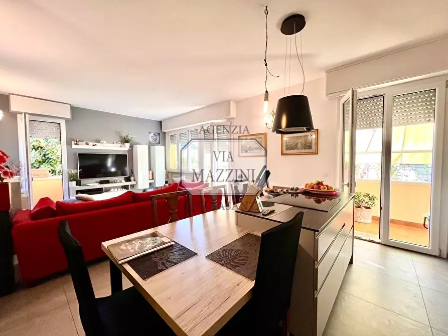 Immagine 8 di Appartamento in vendita  a Pietrasanta