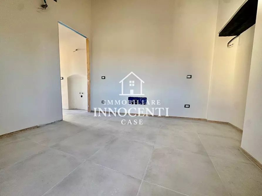 Immagine 11 di Terratetto in vendita  a Massa