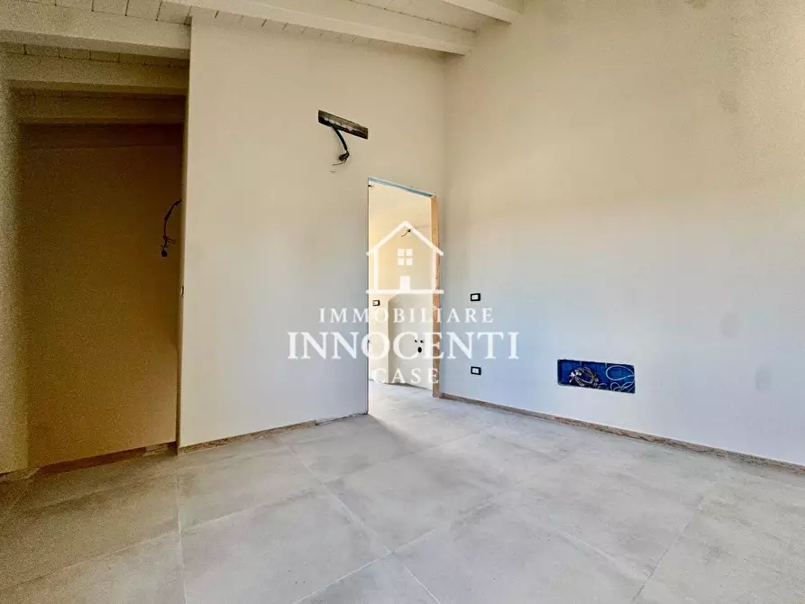 Immagine 10 di Terratetto in vendita  a Massa