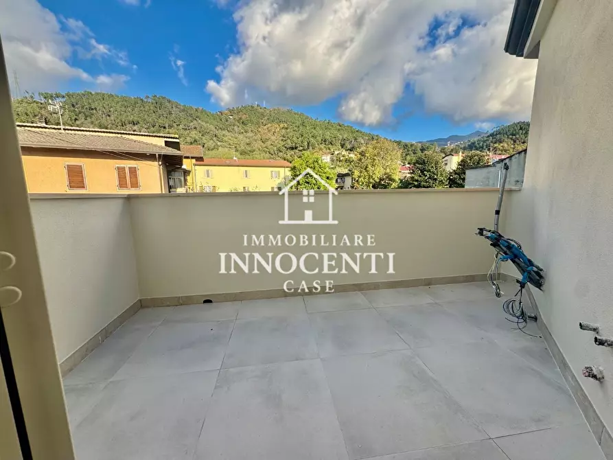 Immagine 8 di Terratetto in vendita  a Massa