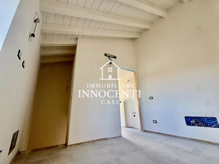 Immagine 9 di Terratetto in vendita  a Massa