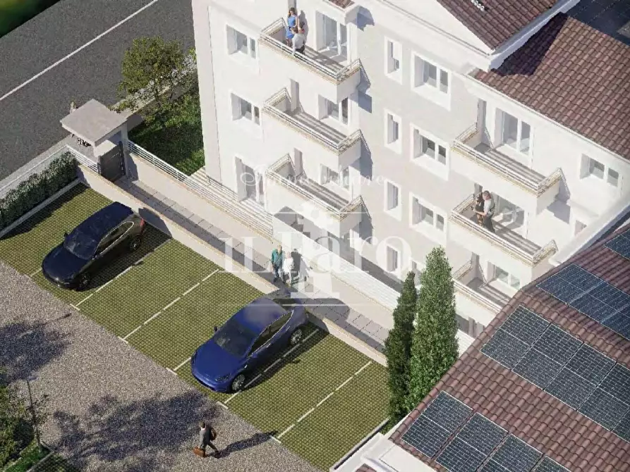 Immagine 3 di Appartamento in vendita  a Campi Bisenzio