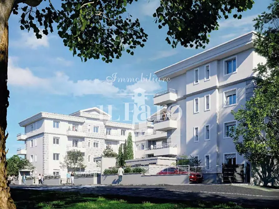 Immagine 2 di Appartamento in vendita  a Campi Bisenzio