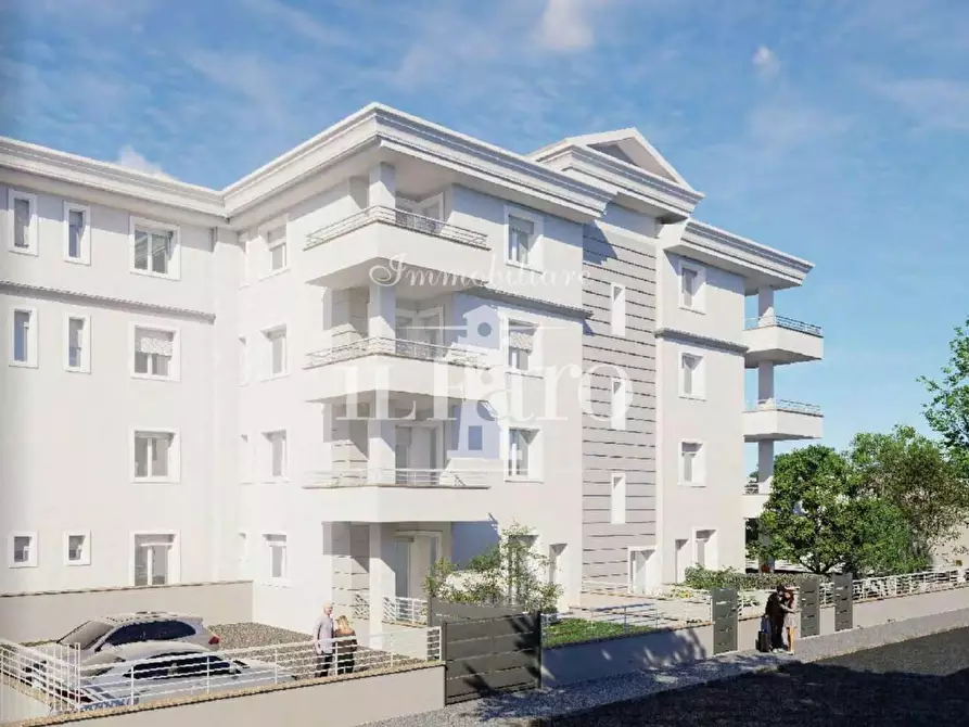 Immagine 1 di Mansarda in vendita  a Campi Bisenzio