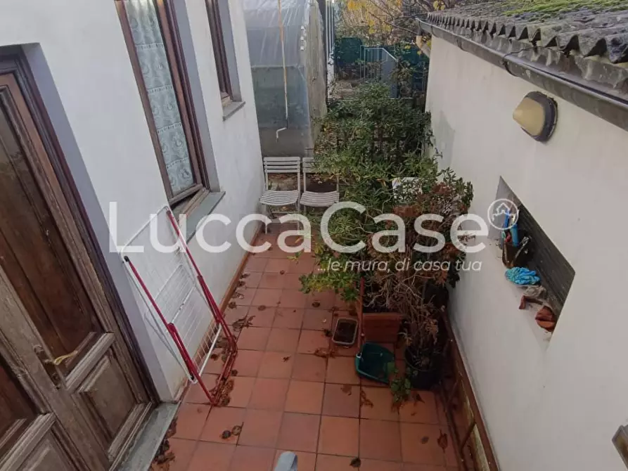 Immagine 20 di Terratetto in vendita  a Lucca