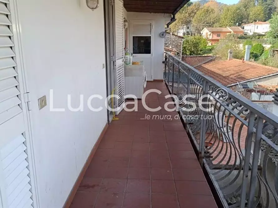 Immagine 10 di Terratetto in vendita  a Lucca
