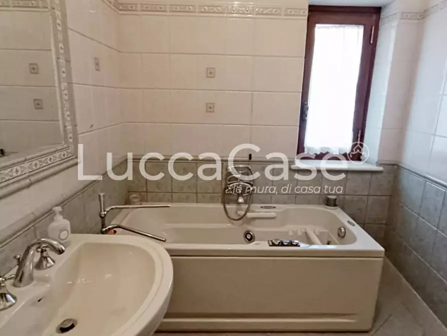 Immagine 22 di Terratetto in vendita  a Lucca