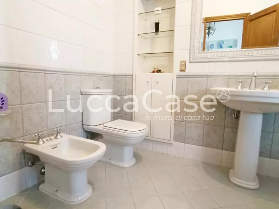 Immagine 21 di Terratetto in vendita  a Lucca