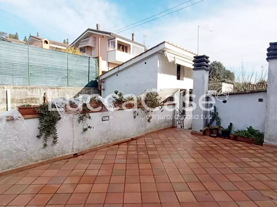 Immagine 15 di Terratetto in vendita  a Lucca