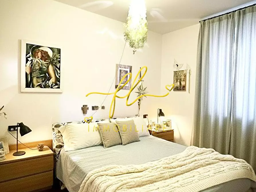 Immagine 14 di Villa in vendita  a Casole D'elsa