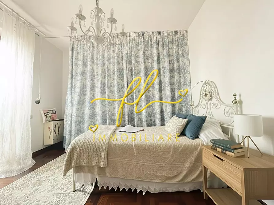 Immagine 12 di Villa in vendita  a Casole D'elsa