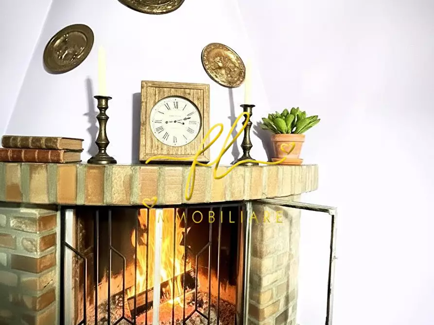 Immagine 5 di Villa in vendita  a Casole D'elsa