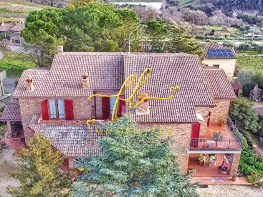 Immagine 19 di Villa in vendita  a Casole D'elsa