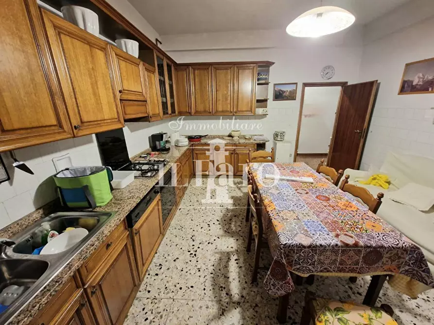 Immagine 5 di Appartamento in vendita  a Campi Bisenzio