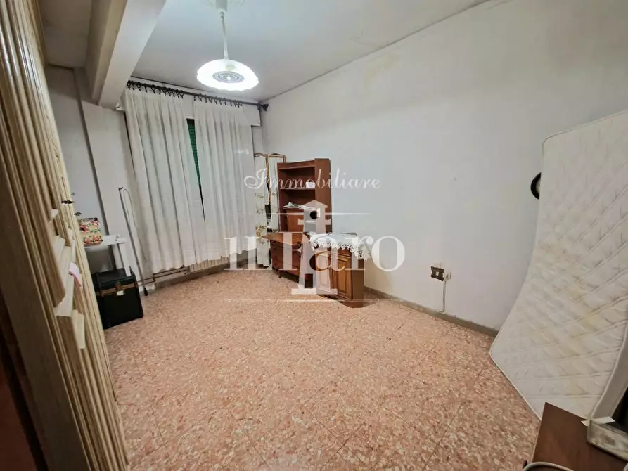 Immagine 13 di Appartamento in vendita  a Campi Bisenzio