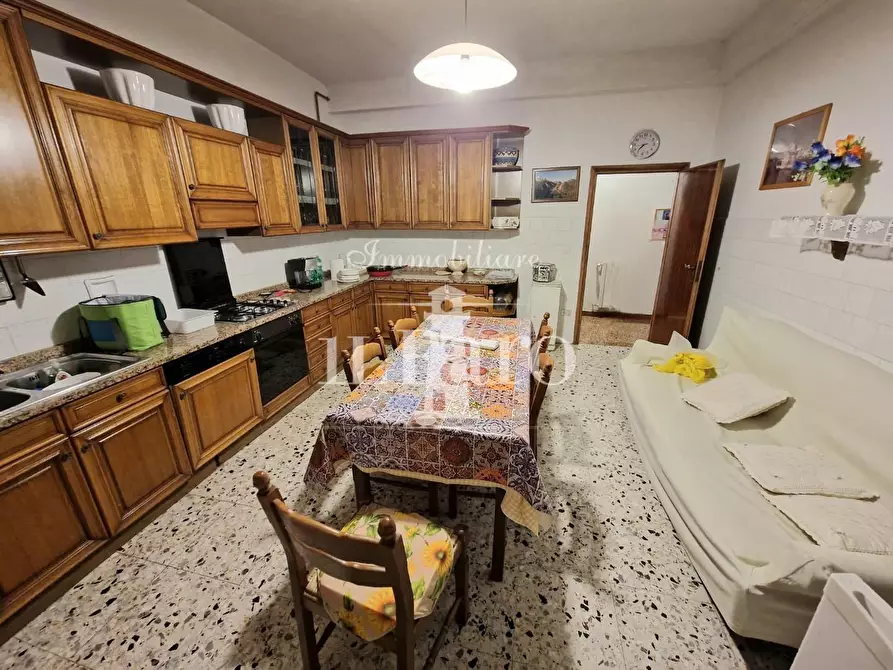 Immagine 3 di Appartamento in vendita  a Calenzano