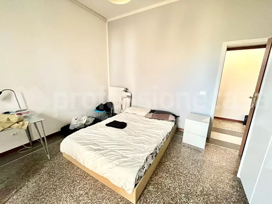 Immagine 10 di Appartamento in vendita  a Pisa