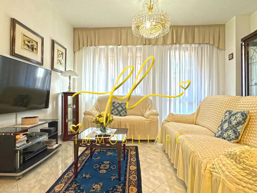 Immagine 1 di Appartamento in vendita  a Cecina