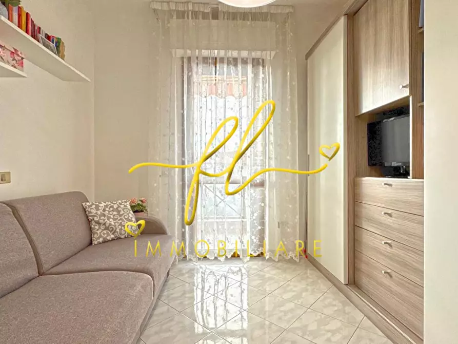 Immagine 16 di Appartamento in vendita  a Cecina