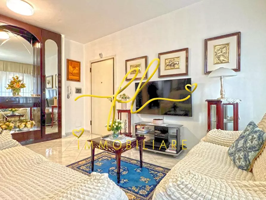 Immagine 4 di Appartamento in vendita  a Cecina