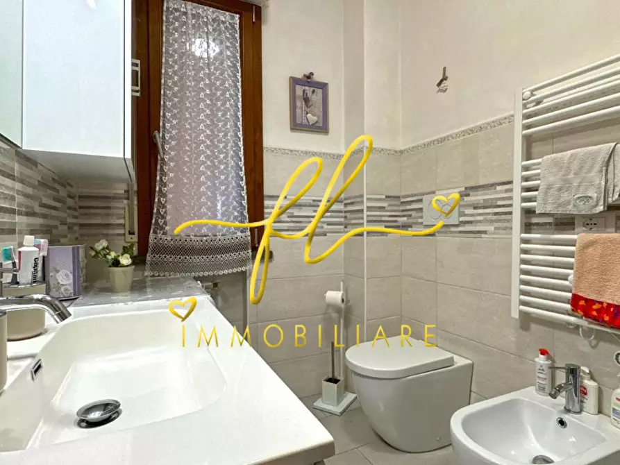 Immagine 21 di Appartamento in vendita  a Cecina