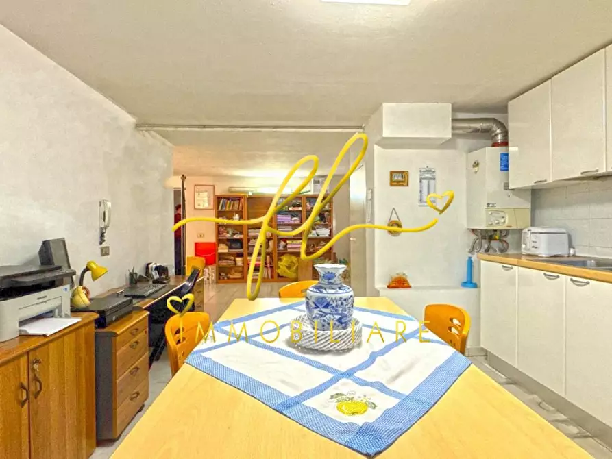 Immagine 25 di Appartamento in vendita  a Cecina