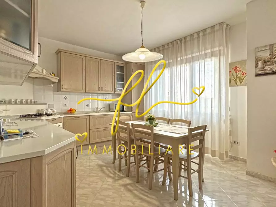 Immagine 5 di Appartamento in vendita  a Cecina