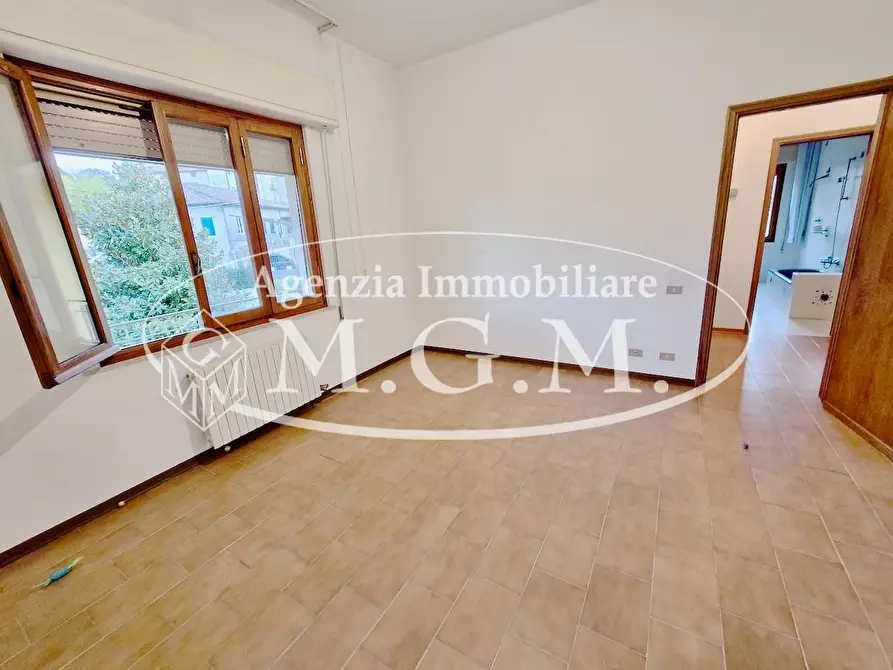 Immagine 43 di Villa in vendita  a Capannori