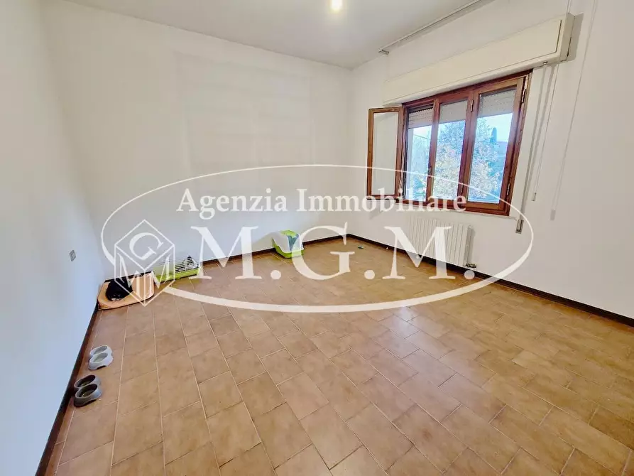 Immagine 42 di Villa in vendita  a Capannori