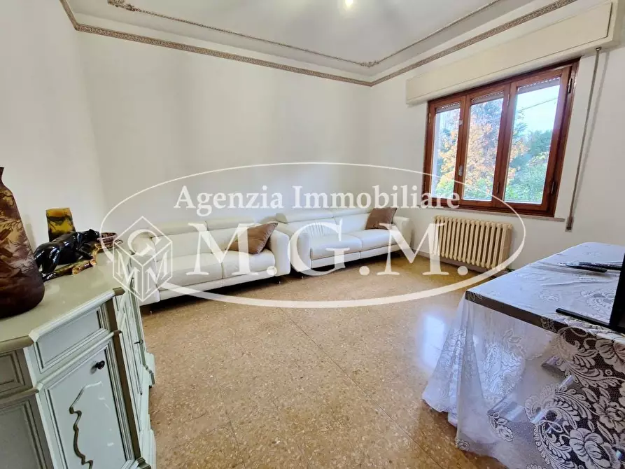 Immagine 20 di Villa in vendita  a Capannori