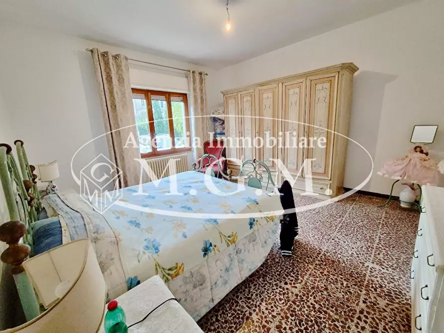 Immagine 22 di Villa in vendita  a Capannori