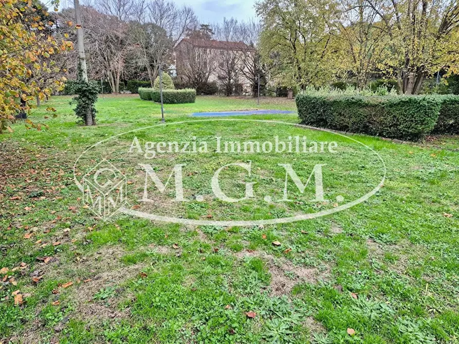 Immagine 14 di Villa in vendita  a Capannori