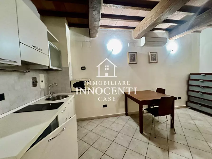 Immagine 4 di Appartamento in affitto  a Massa