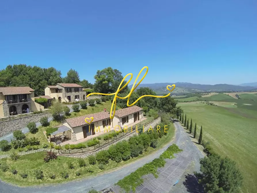Immagine 2 di Casa colonica in vendita  a Guardistallo