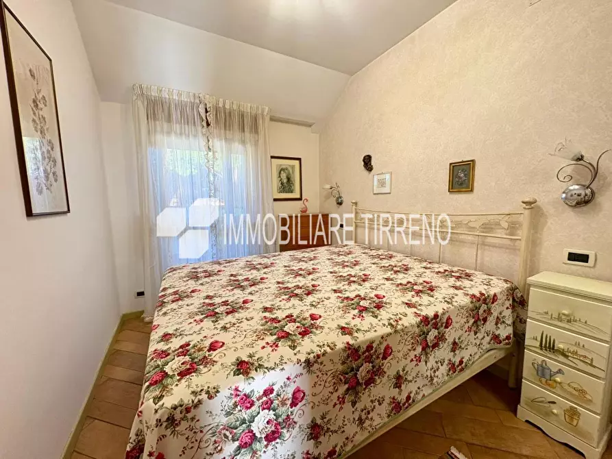 Immagine 5 di Appartamento in vendita  a Massa