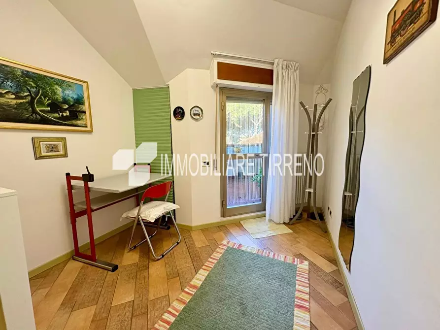 Immagine 6 di Appartamento in vendita  a Massa