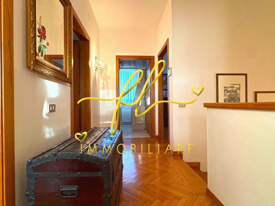 Immagine 22 di Villa in vendita  a Cecina