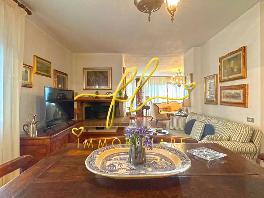 Immagine 5 di Villa in vendita  a Cecina