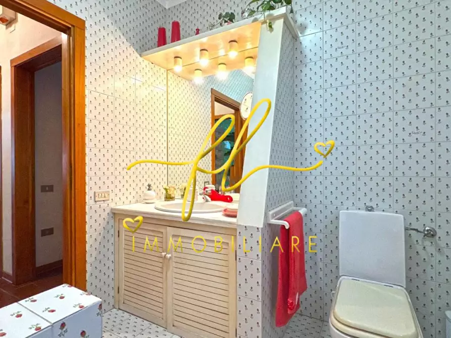 Immagine 44 di Villa in vendita  a Cecina