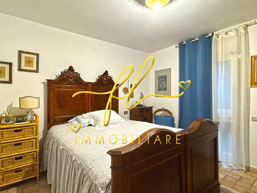 Immagine 27 di Villa in vendita  a Cecina